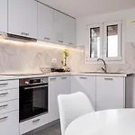 Apartament Valentina's Pouládes
